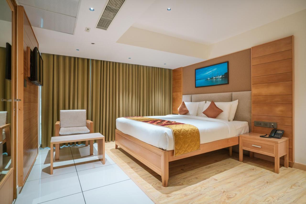 Townbridge Hotels & Suites Kochi Exteriér fotografie